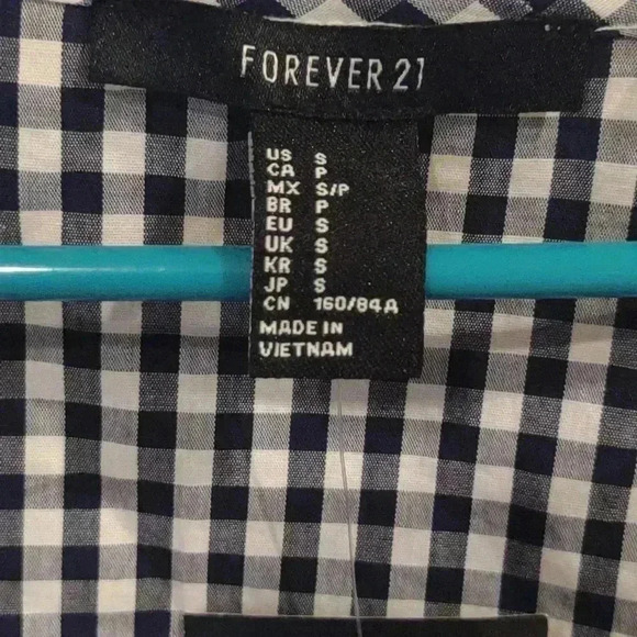NWT Women's Forever 21 navy/white checked top size small - Picture 3 of 5